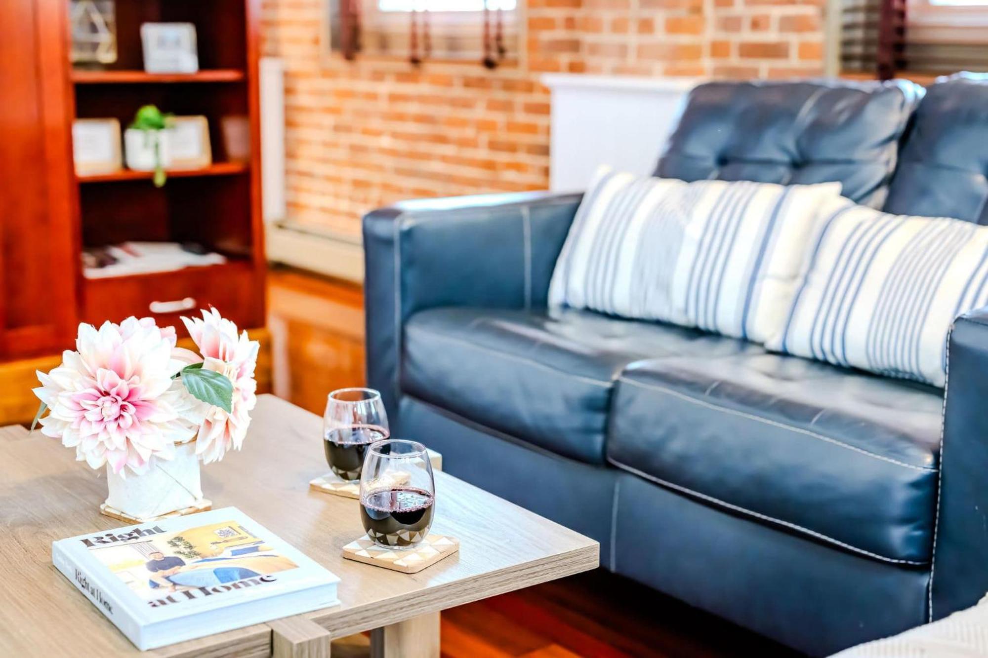 Jennifer'S Riverfront Foundry Apartment Downtown Providence Eksteriør billede
